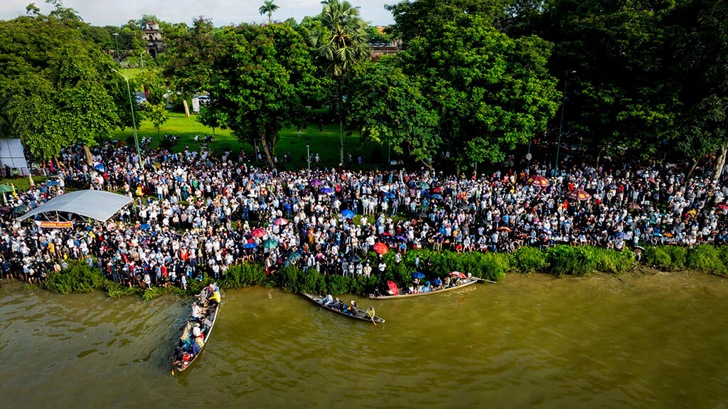 Embrace the vibrant energy of Vietnam’s cultural heritage
